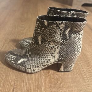 Essex Lane Black and Gray Ankle Boots with Block Heel